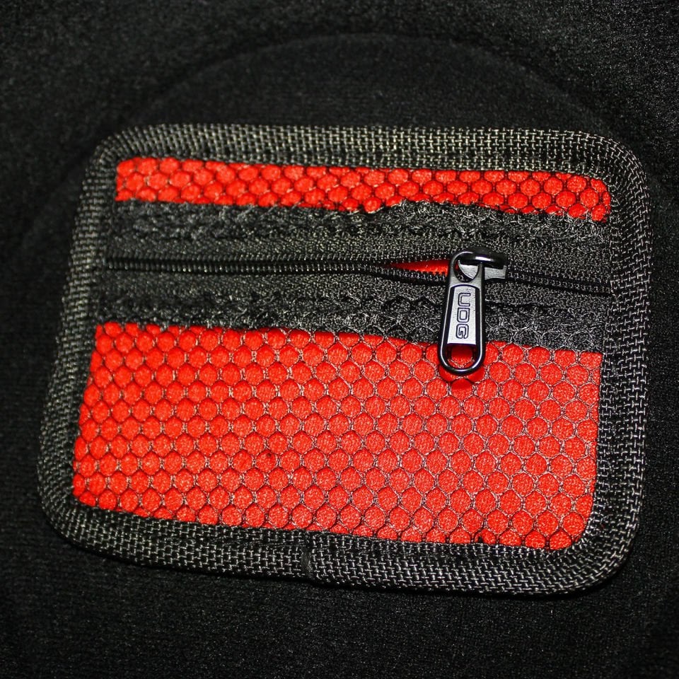UDG Creator Siyah Büyük Kulaklık HARDCASE