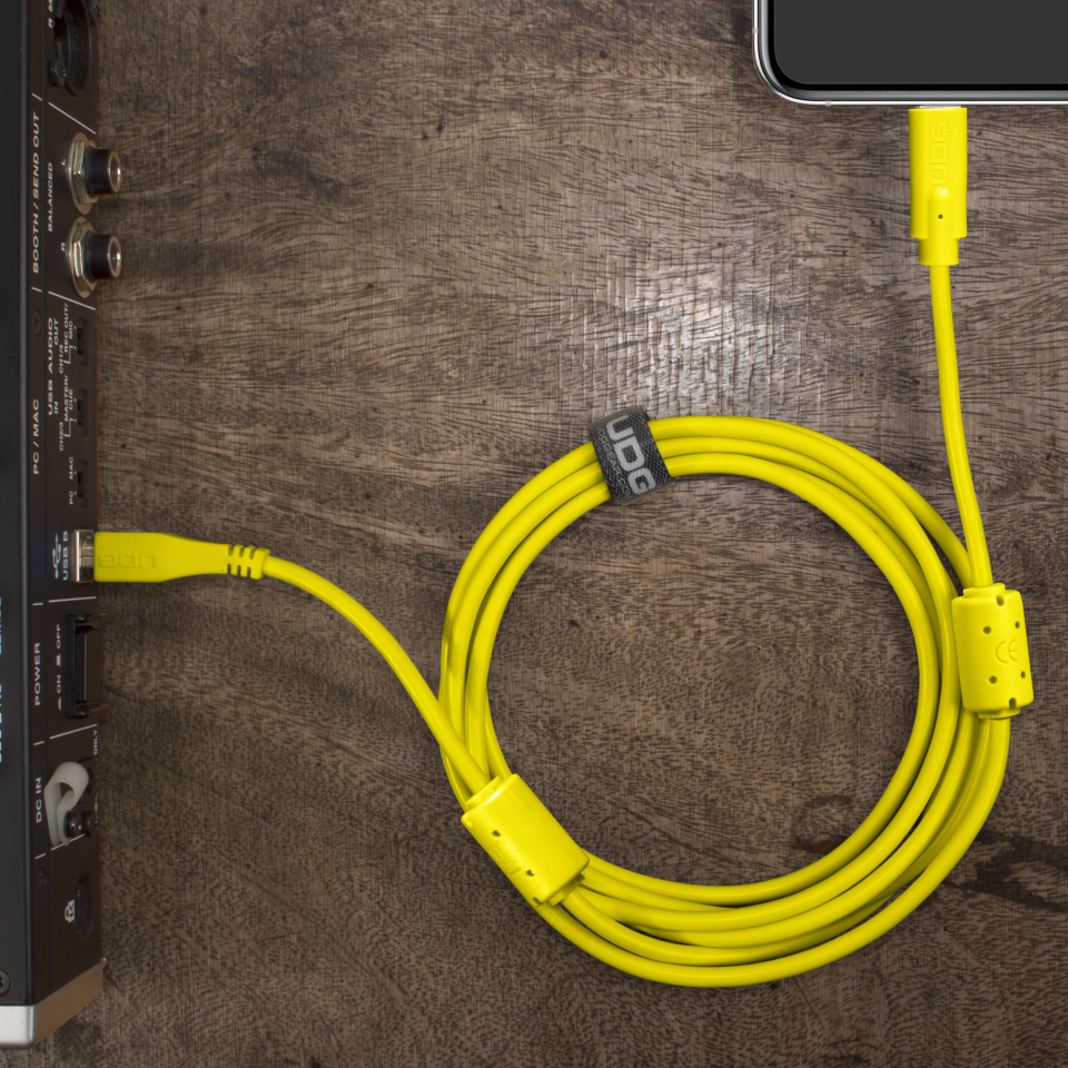 UDG SES KABLOSU USB 2.0 C-B SARI DÜZ (1,5 metre)